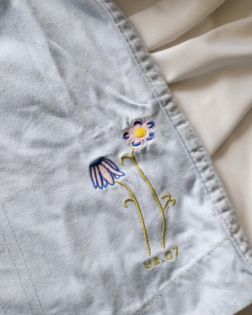 Crop jakna sa cvetnim vezom