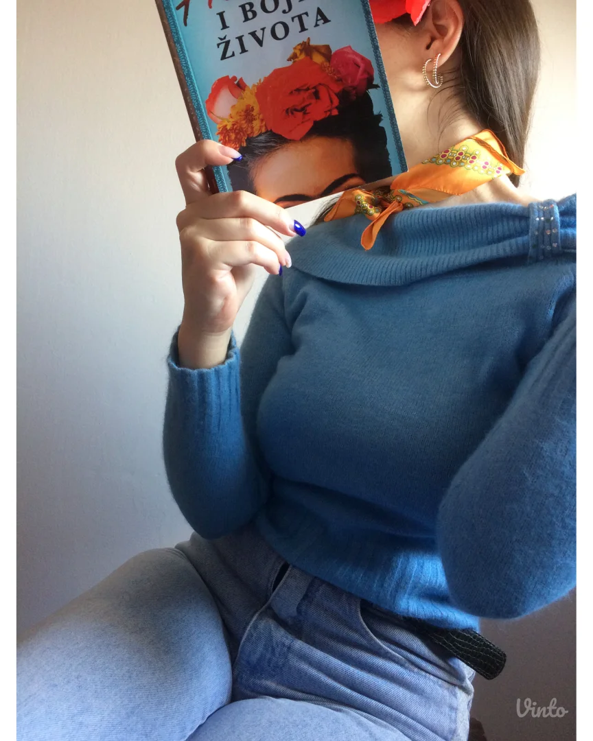 Crop off-the-shoulder džemper