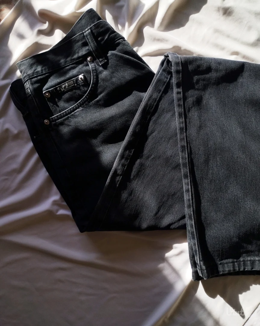 HUGO BOSS crne farmerice; W34 L34