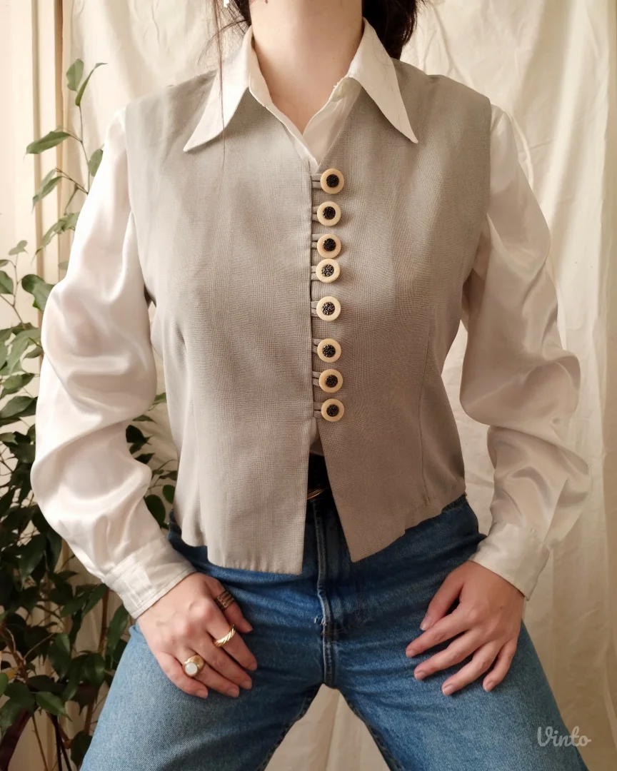 Vintage prsluk sa dugmićima