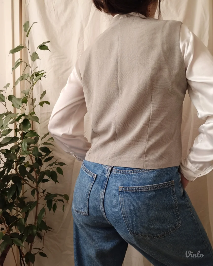 Vintage prsluk sa dugmićima