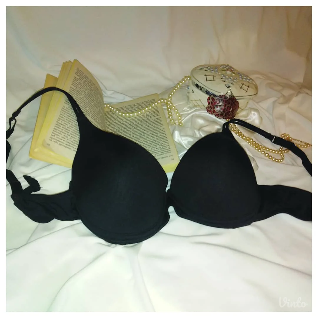 Crni brushalter sa push-up efektom; 75C