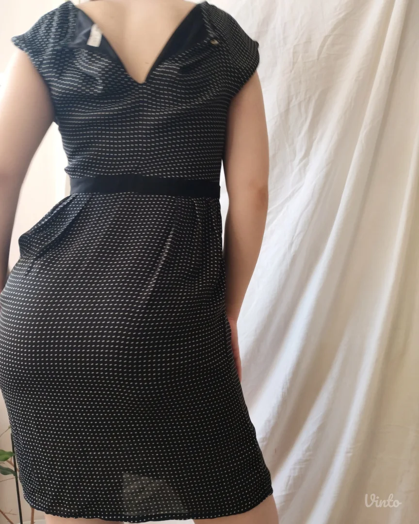 ZARA BASIC crna haljina sa belim tufnama