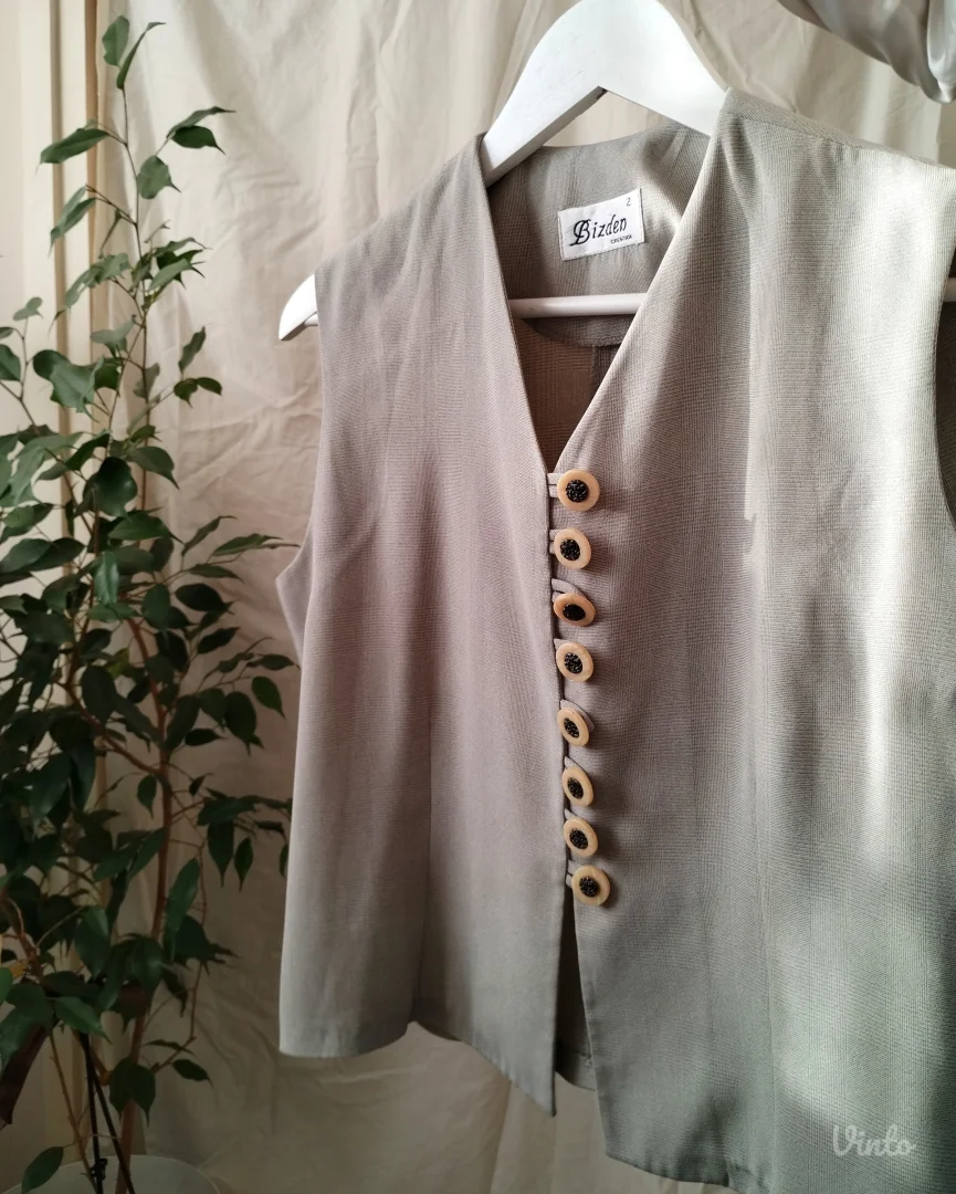 Vintage prsluk sa dugmićima