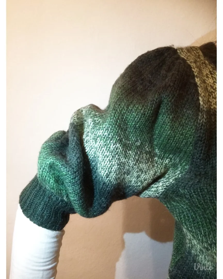 H&M duži džemper sa puf rukavima