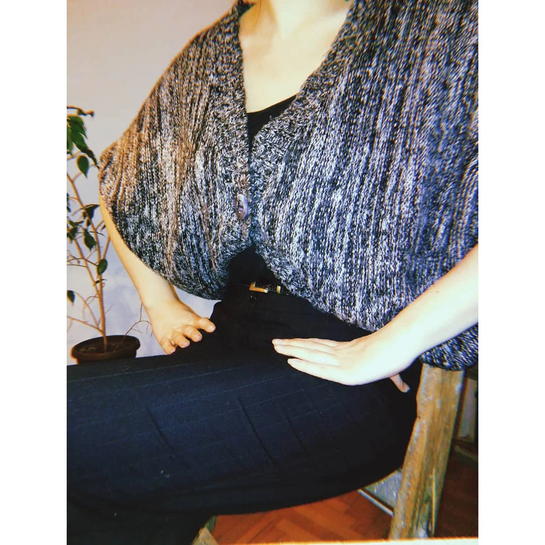 Pončo-kardigan sa miš rukavima