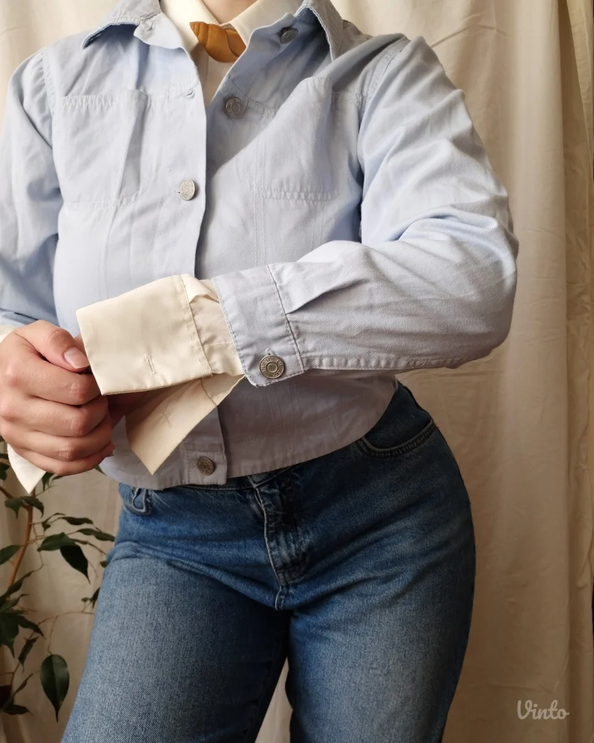 Crop jakna sa cvetnim vezom