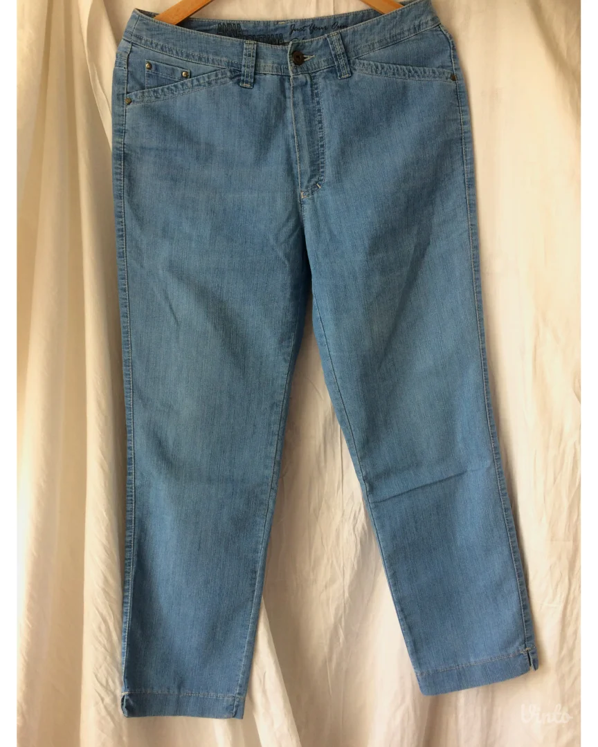 Anna Montana svetle farmerke sa vezom