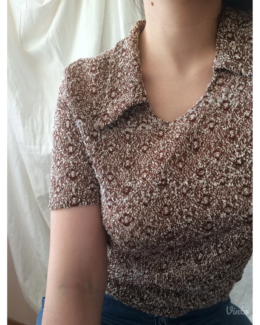 Retro končana bluza s kragnom