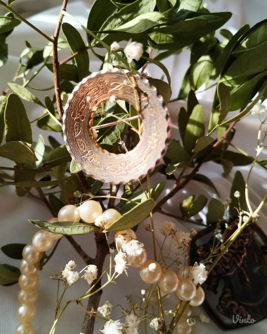 Floral Wreath vintage broš