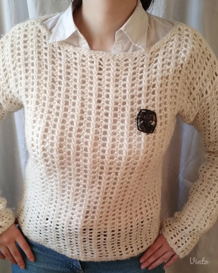 ESPRIT rupičasti džemper