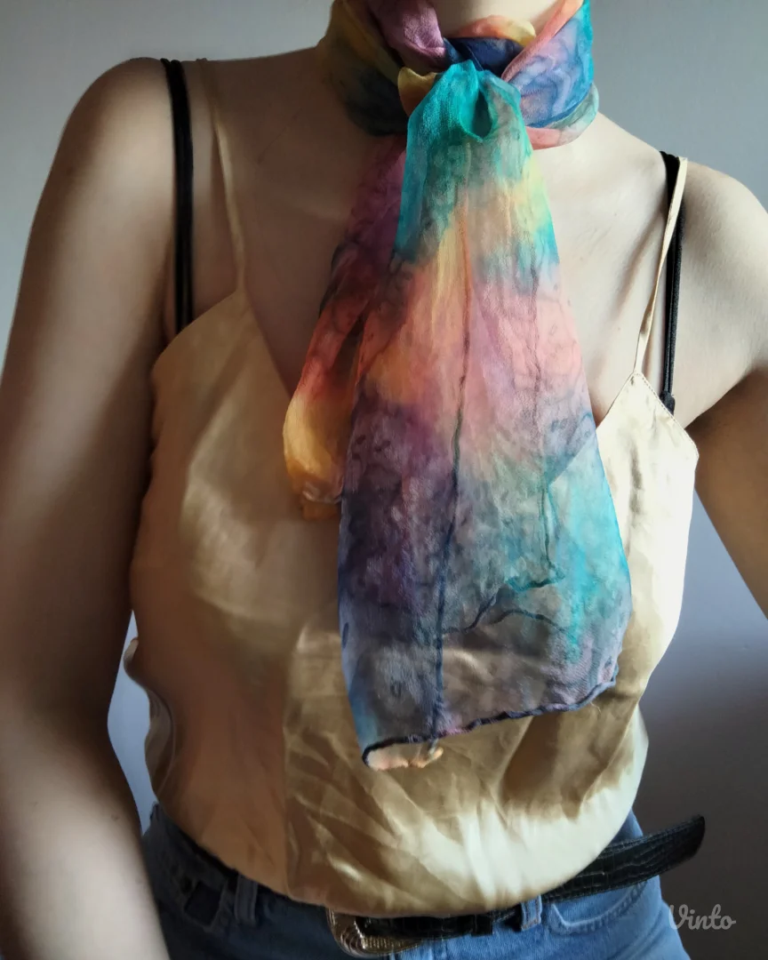 Svilena ešarpa SILK ROAD – ručno bojena