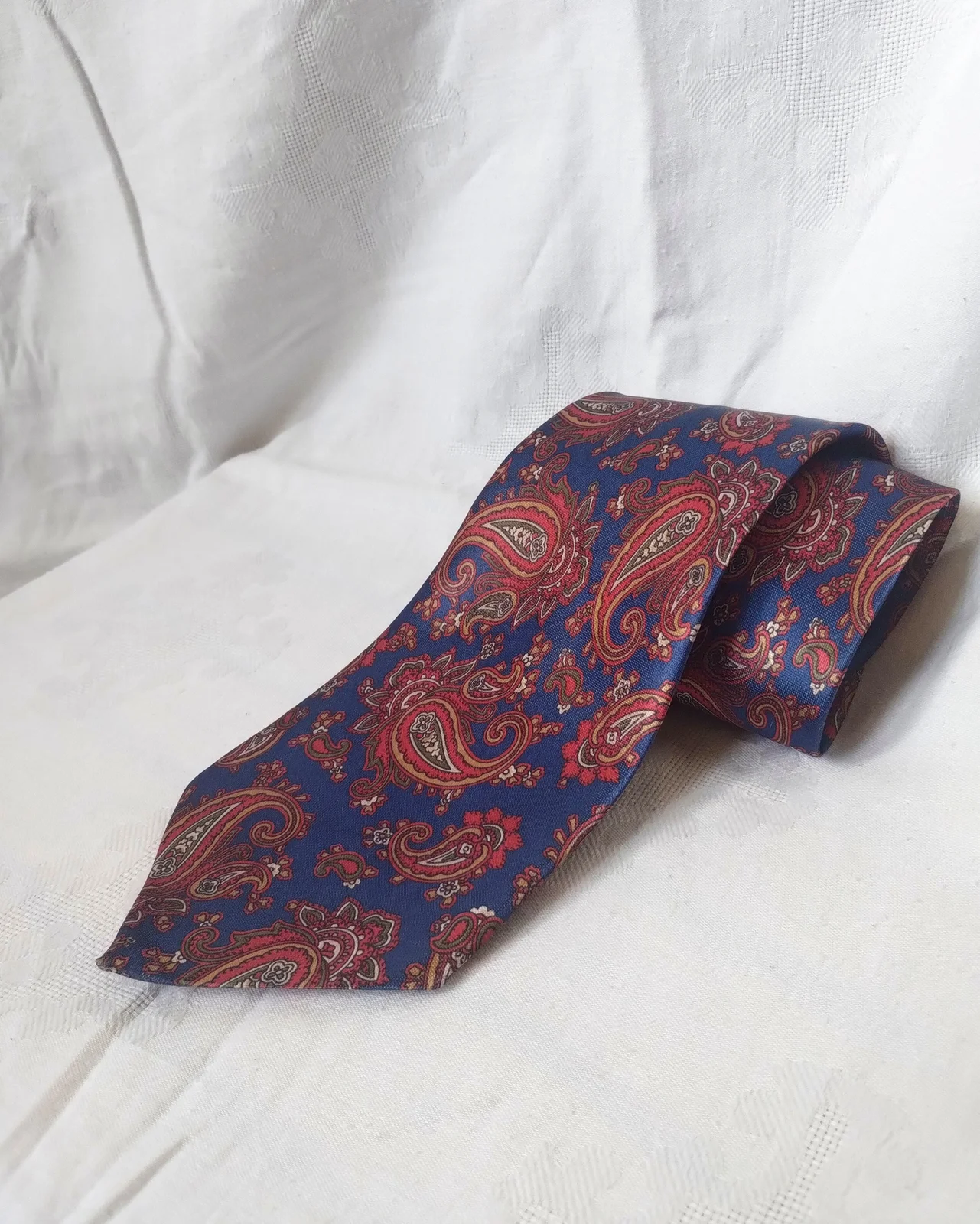 paisley svilena kravata