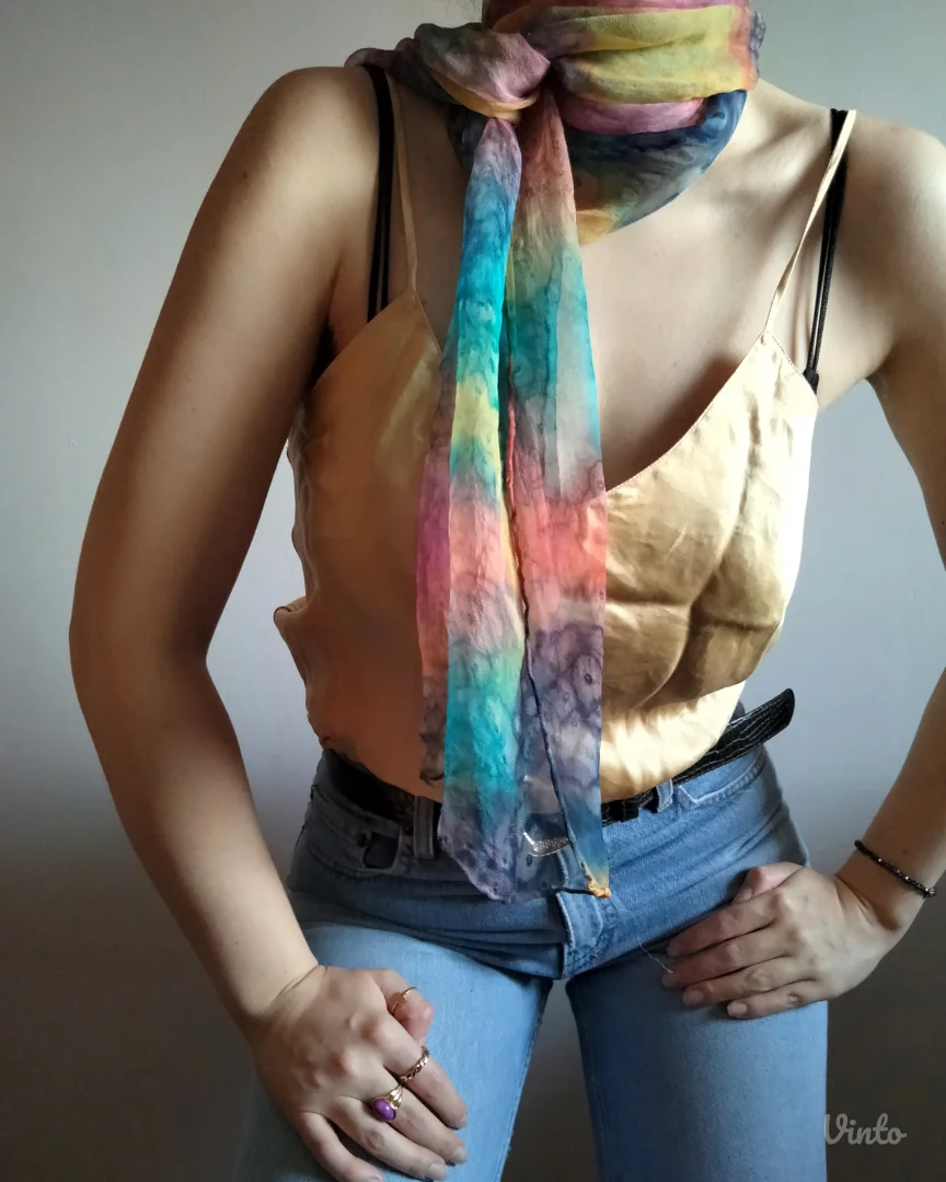 Svilena ešarpa SILK ROAD – ručno bojena