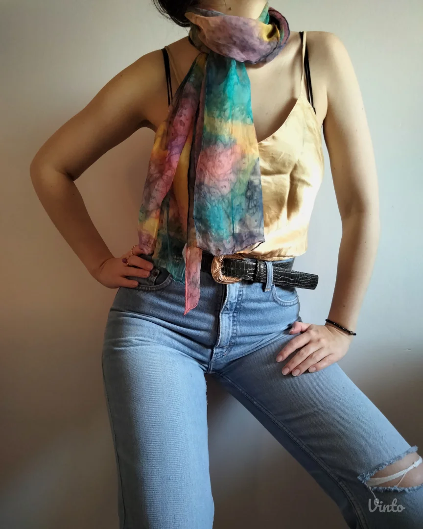 Svilena ešarpa SILK ROAD – ručno bojena