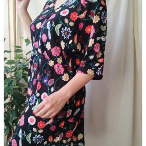 MONOPRIX femme cvetna kratka haljina