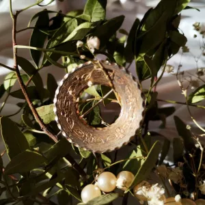 Floral Wreath vintage broš