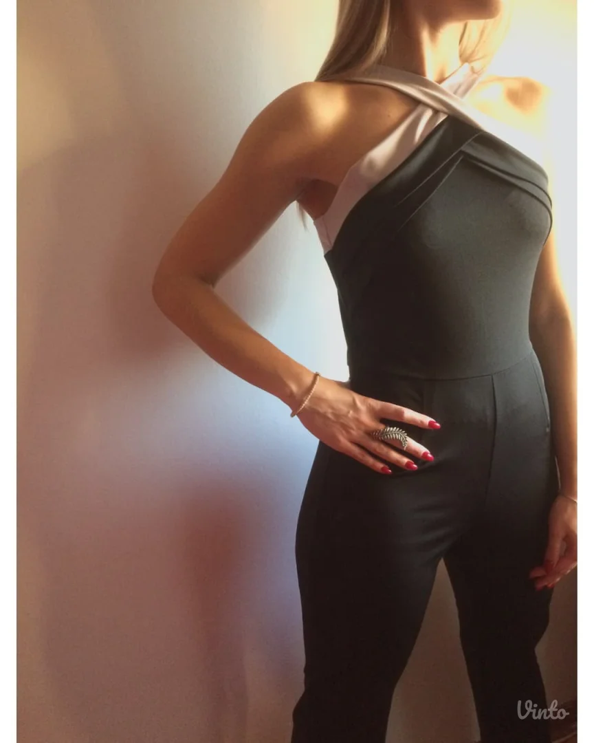 Crno-beli kombinezon