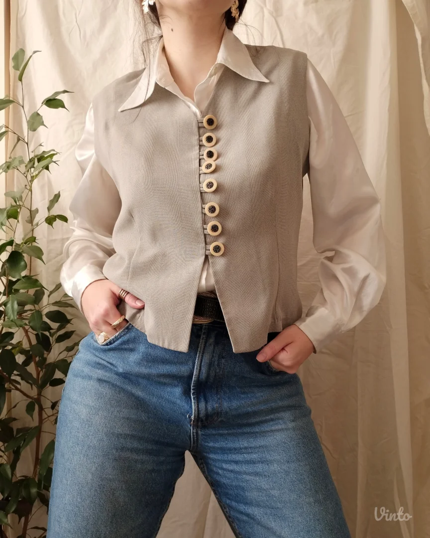 Vintage prsluk sa dugmićima