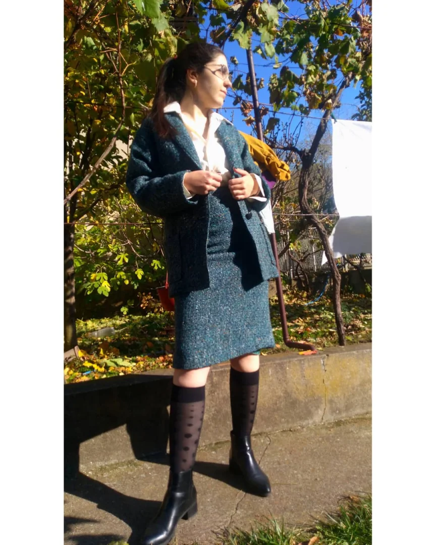 MODNA KONFEKCIJA ZAGREB — vintage komplet (blejzer + suknja)