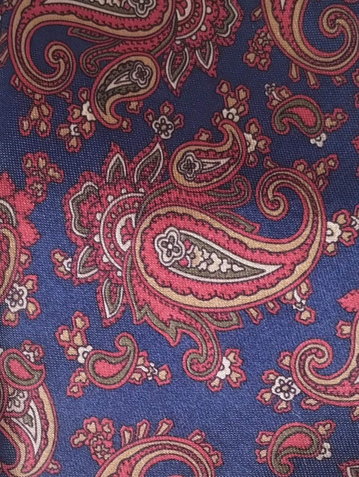 paisley svilena kravata