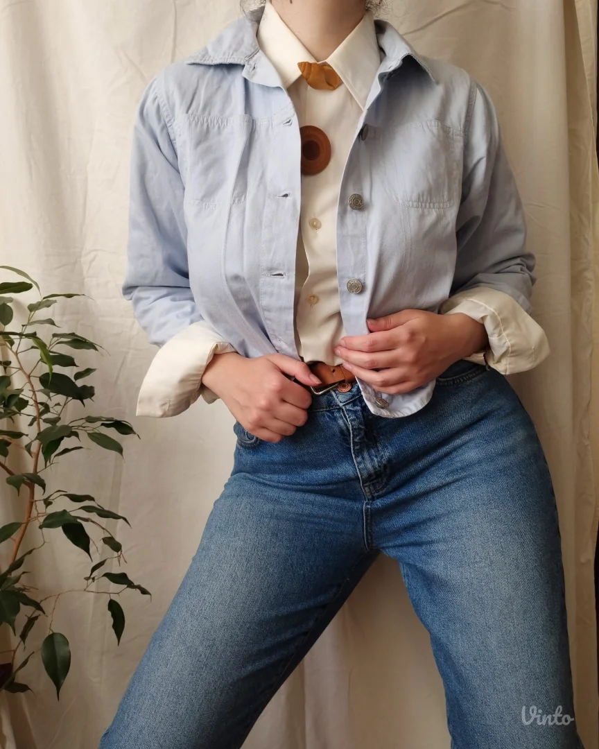 Crop jakna sa cvetnim vezom