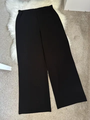 H&M elegantne pantalone