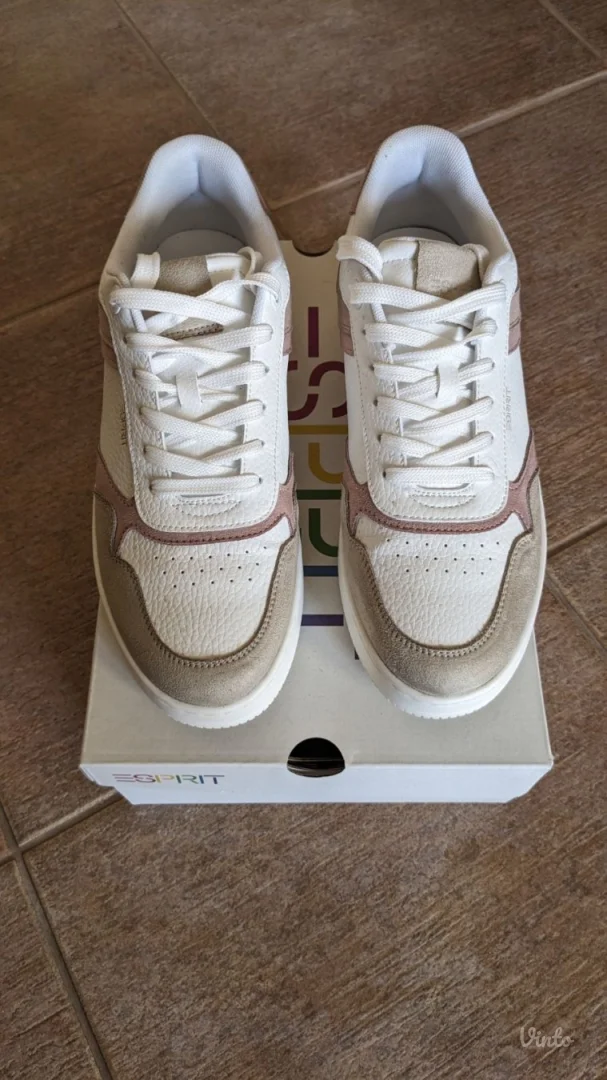 ESPRIT PATIKE BROJ 39