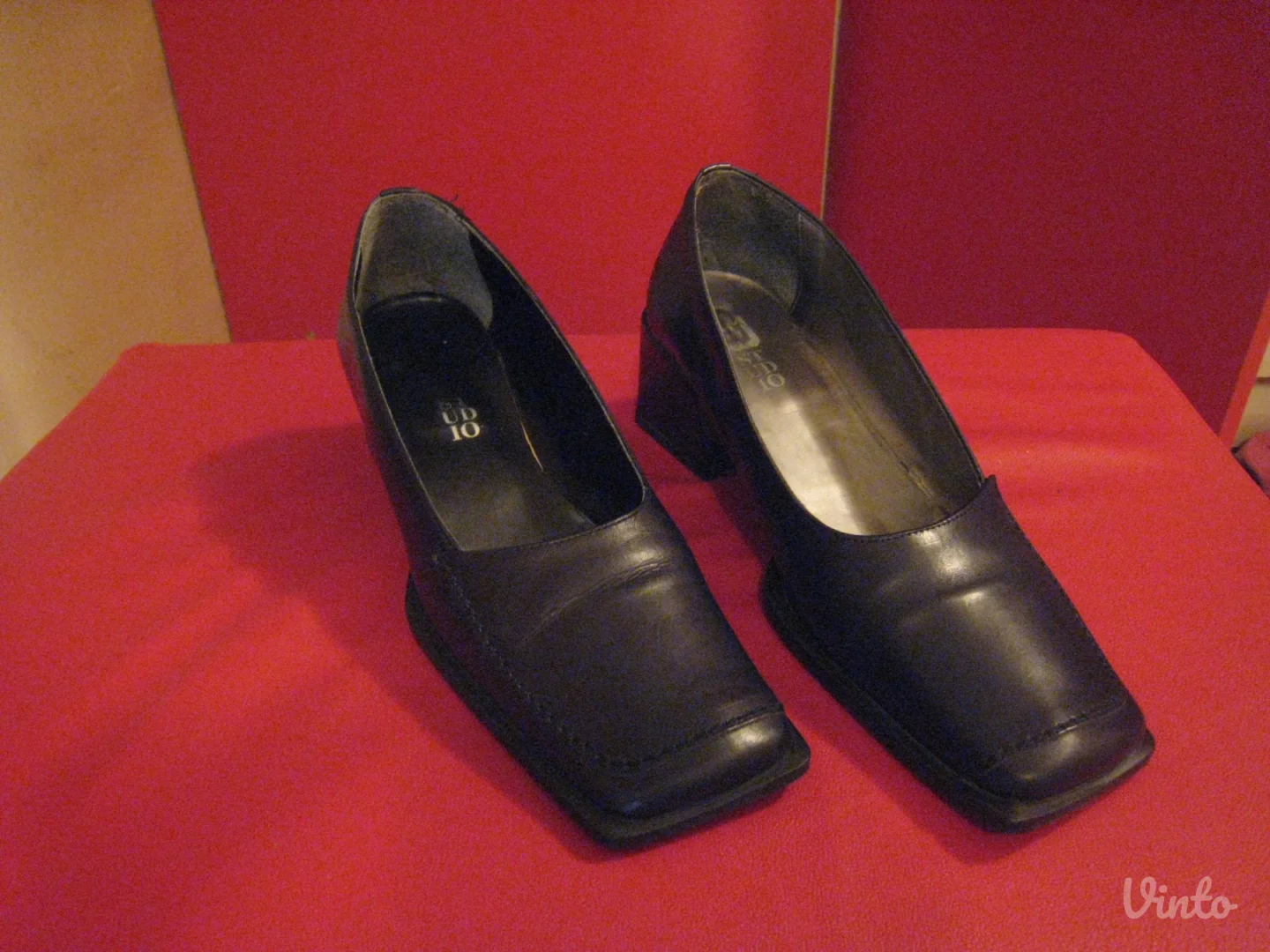 CRNE ŽENSKE CIPELE 38