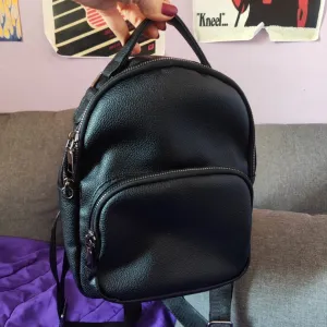 Crni kožni rančić (eko koža)