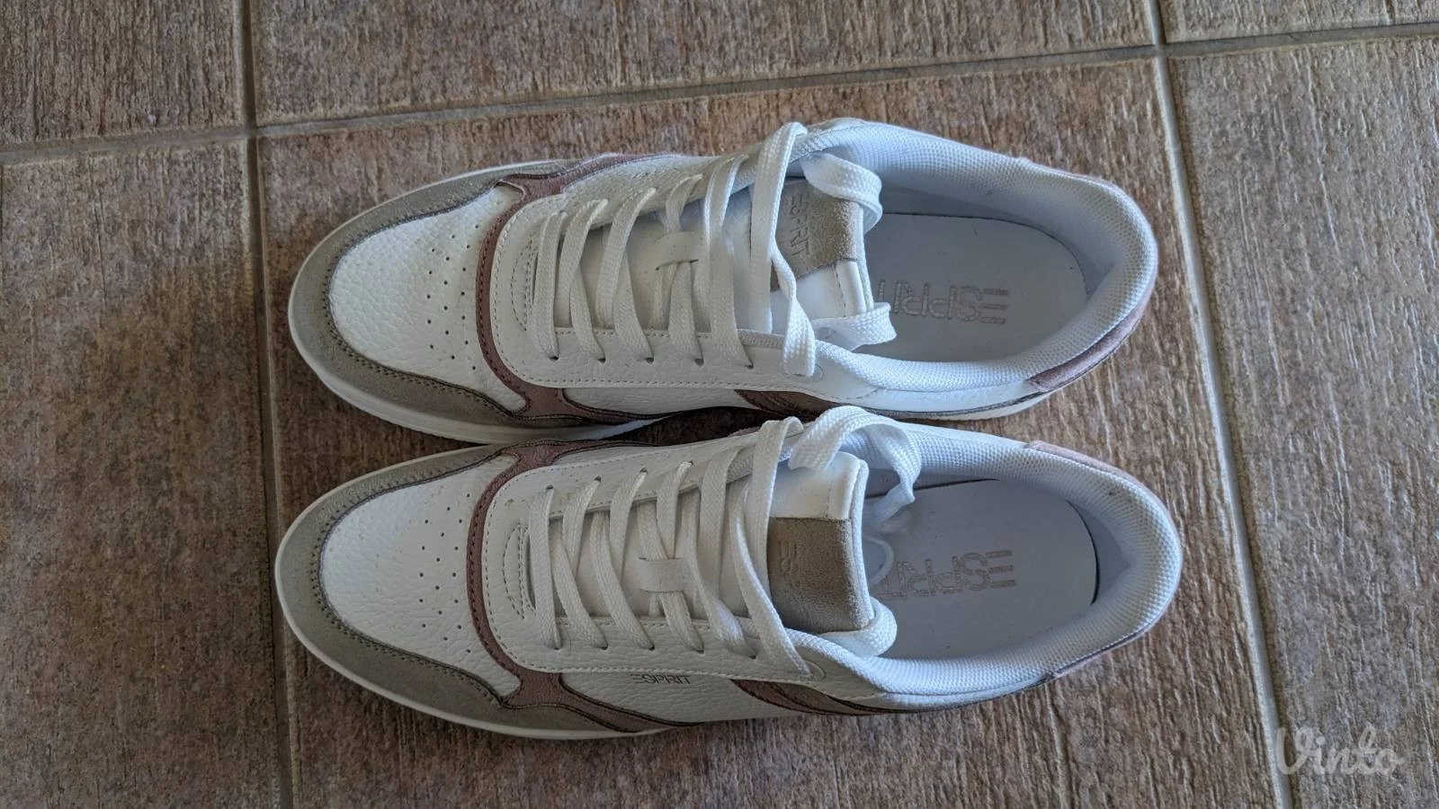 ESPRIT PATIKE BROJ 39