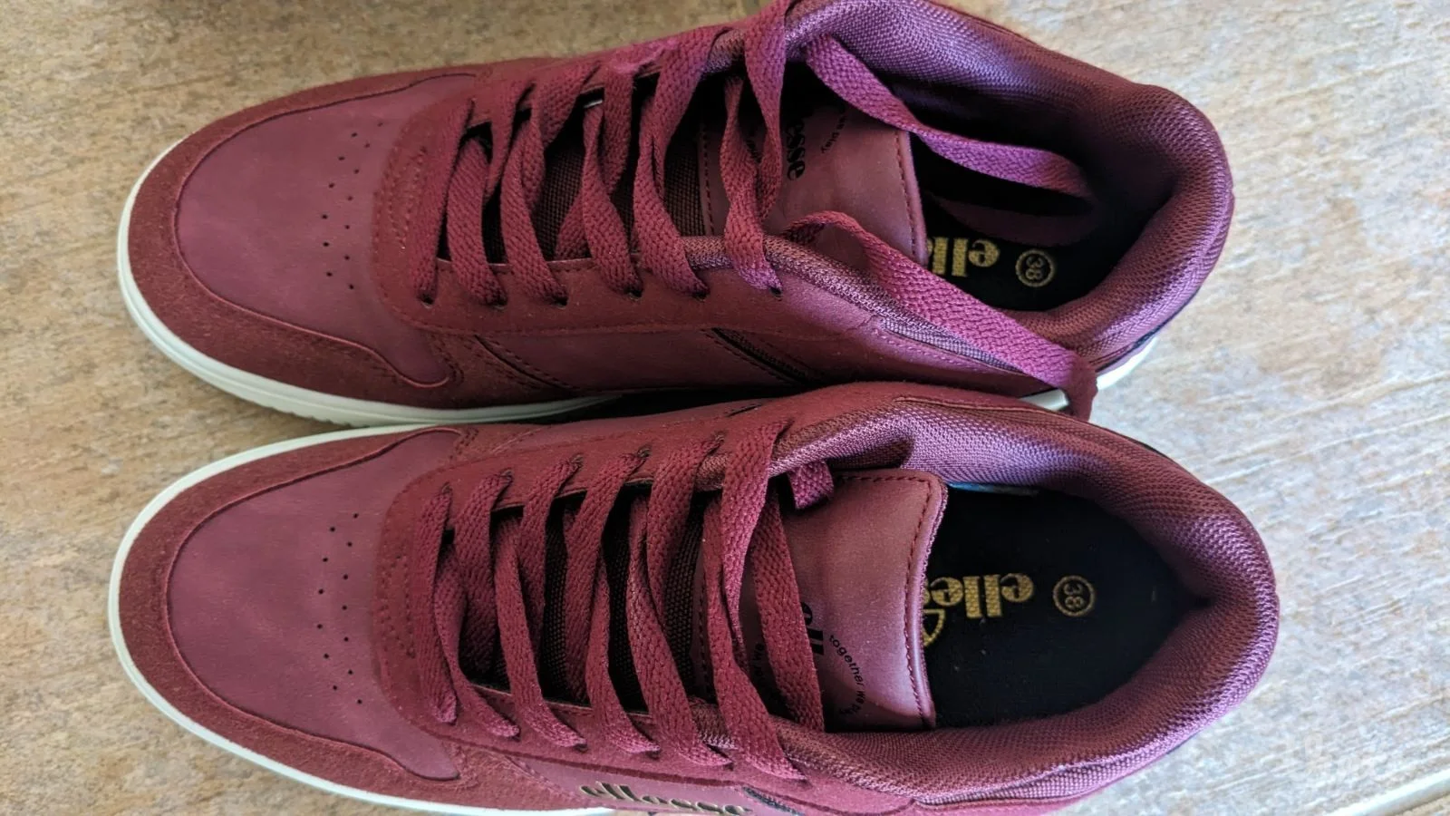 BORDO PATIKE ELLESSE BROJ 38