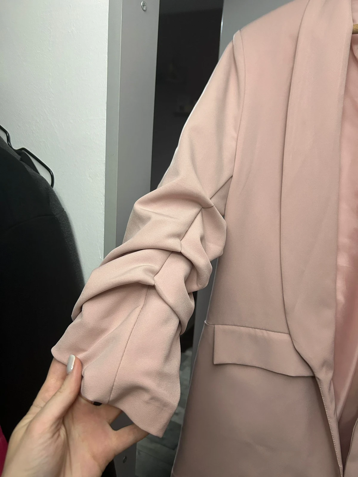 Bebi roze blejzer