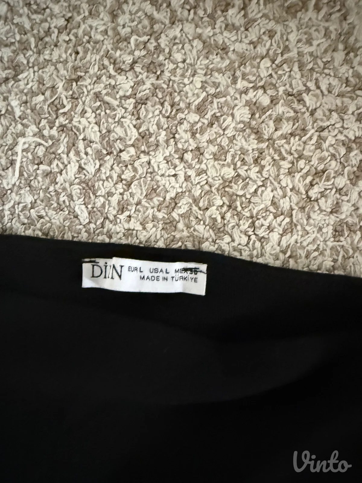 Crni dilvin top
