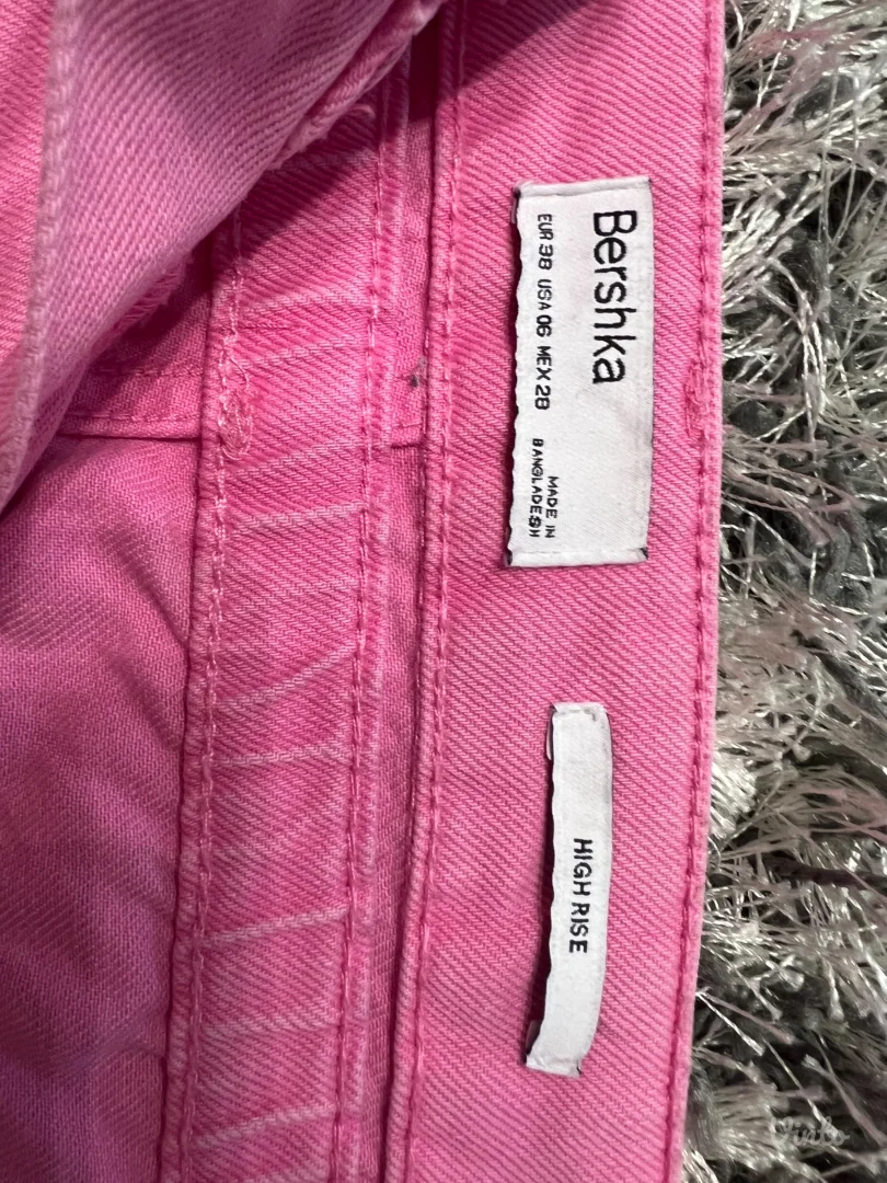 Bershka rozi sorc