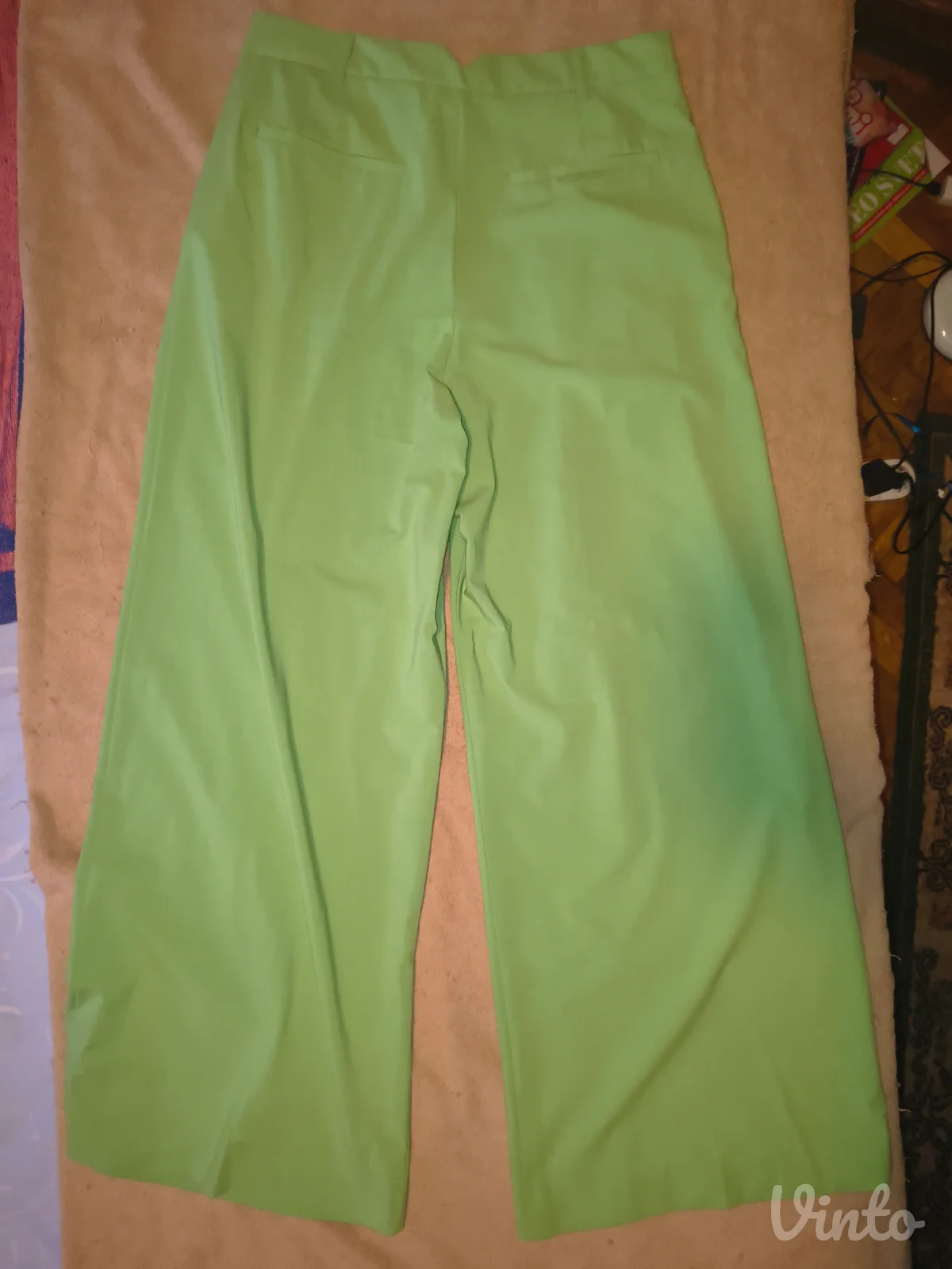 Zara zelene pantalone