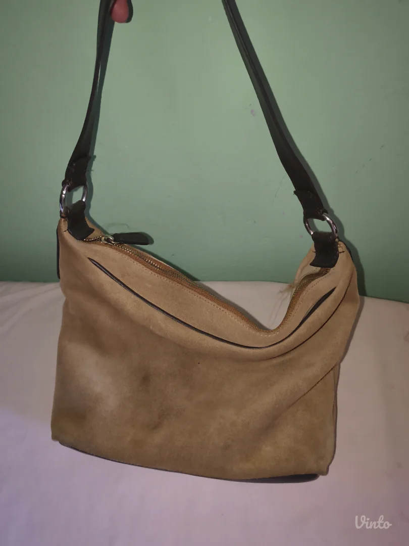 Stradivarius torbica od prirodne kože