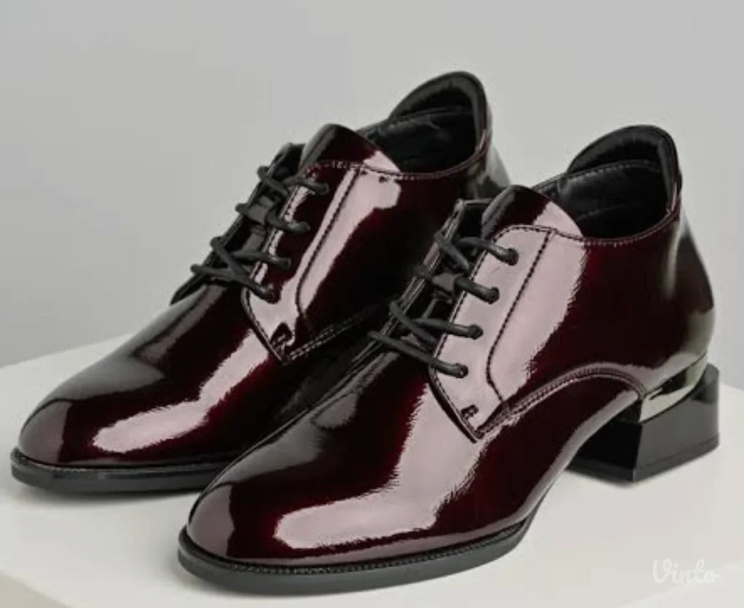 Bordo lakovane cipele