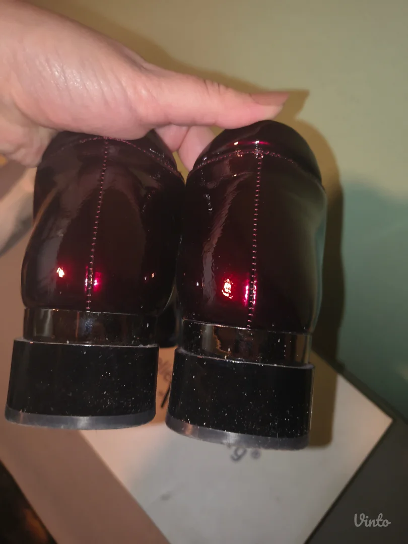 Bordo lakovane cipele