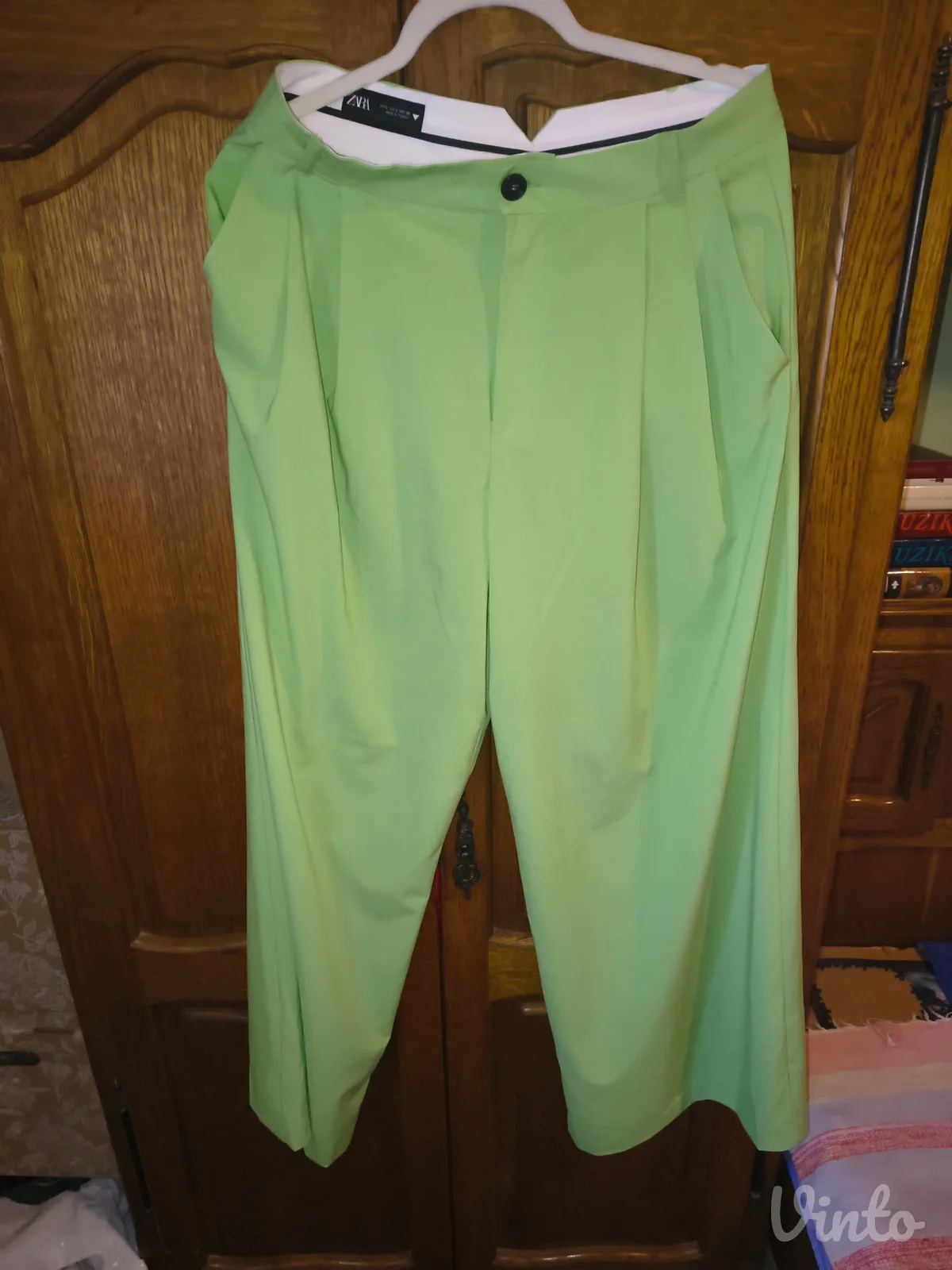 Zara zelene pantalone