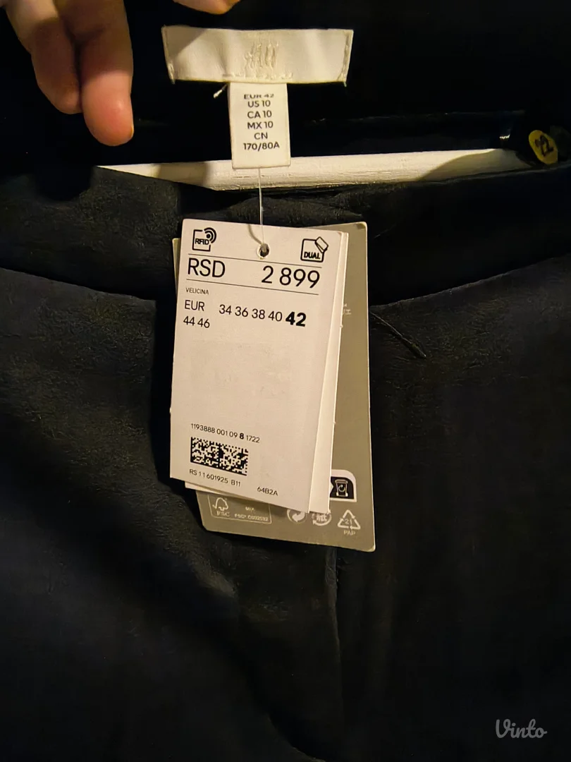 H&M nove saten pantalone