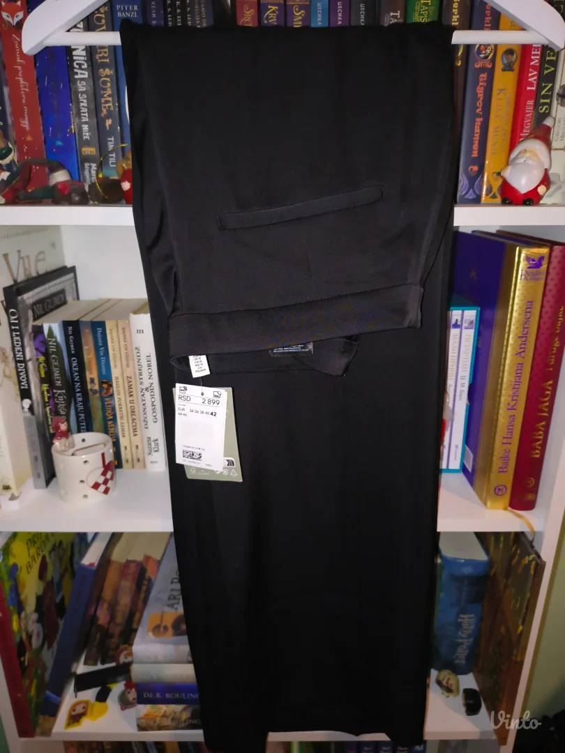 H&M nove saten pantalone