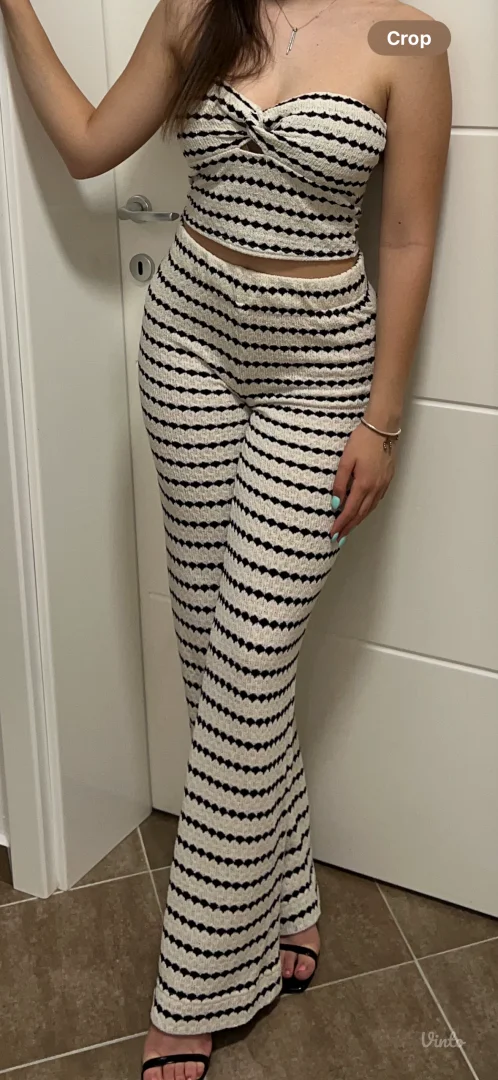 Komplet (top i pantalone)