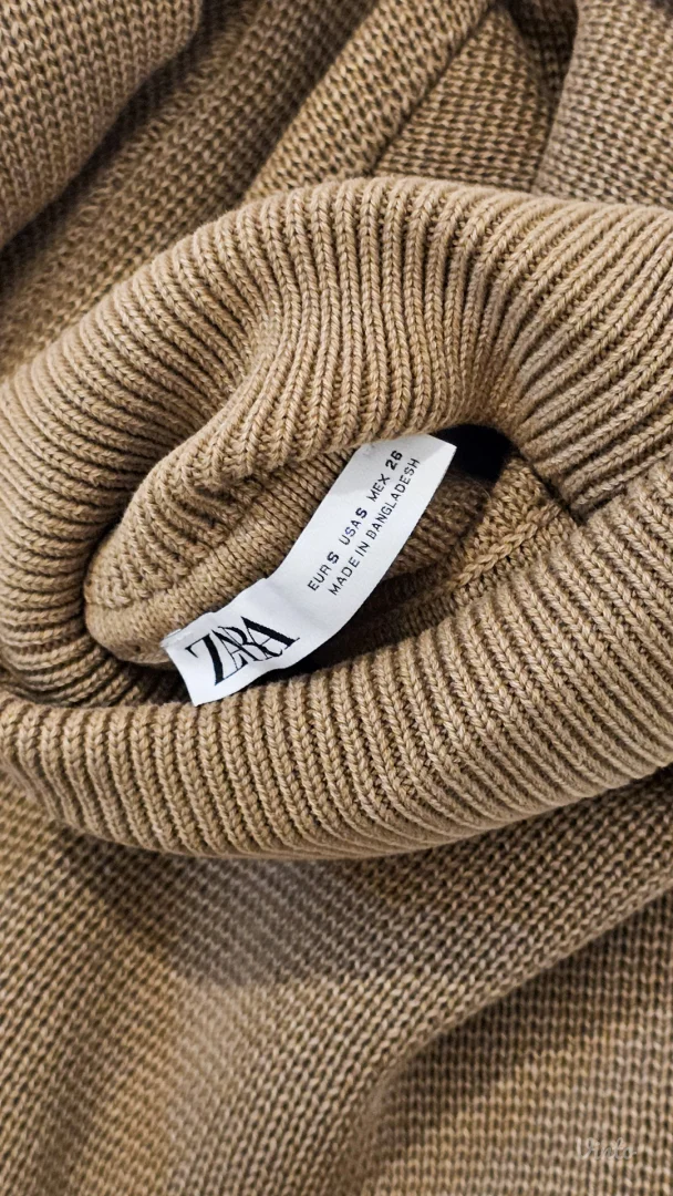 Zara oversized pleteni džemper