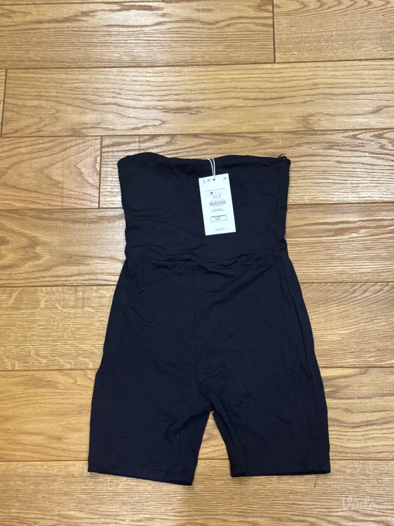 NOVO sa etiketom BERSHKA