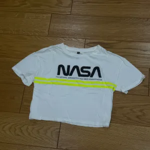H&M crop top