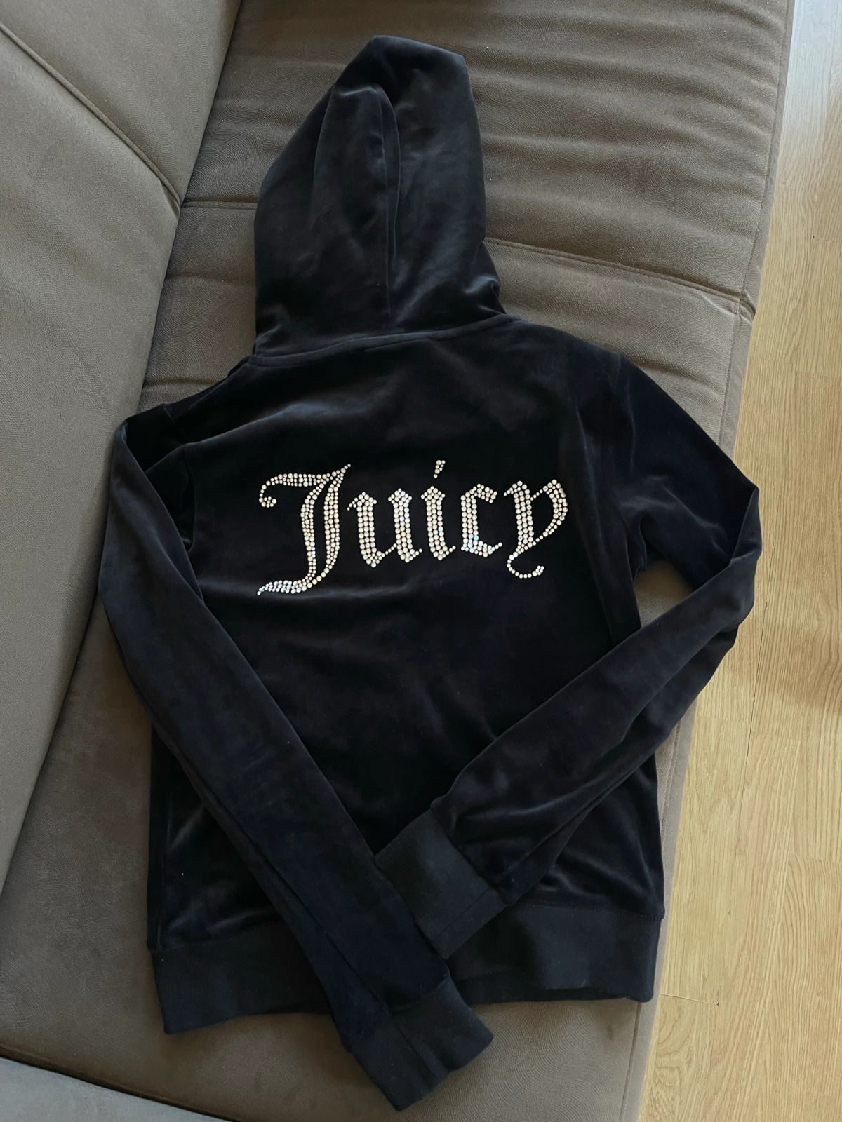 Juicy trenerka