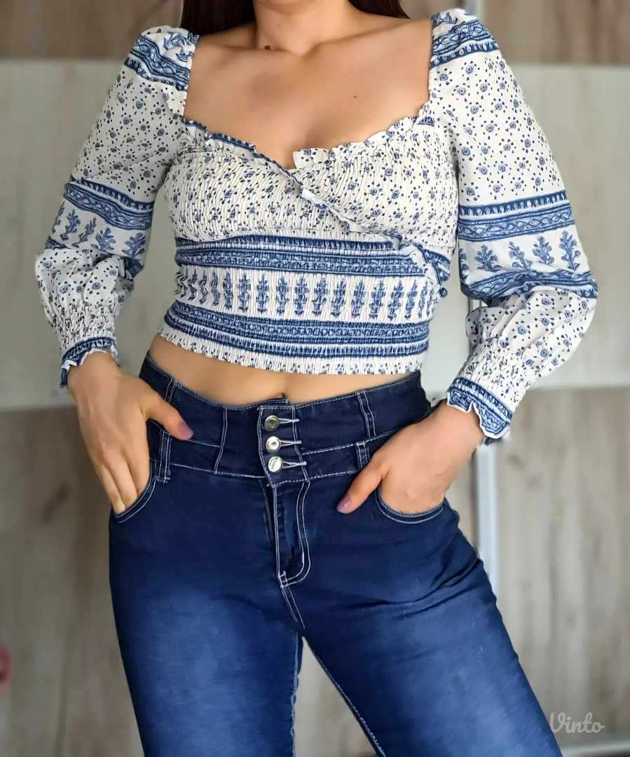 Cvetni Top Puf Rukavi