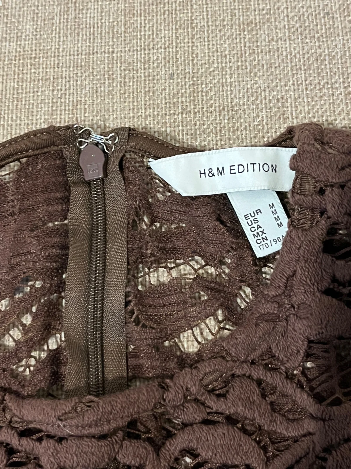H&M Edition bluza sa naramenicama