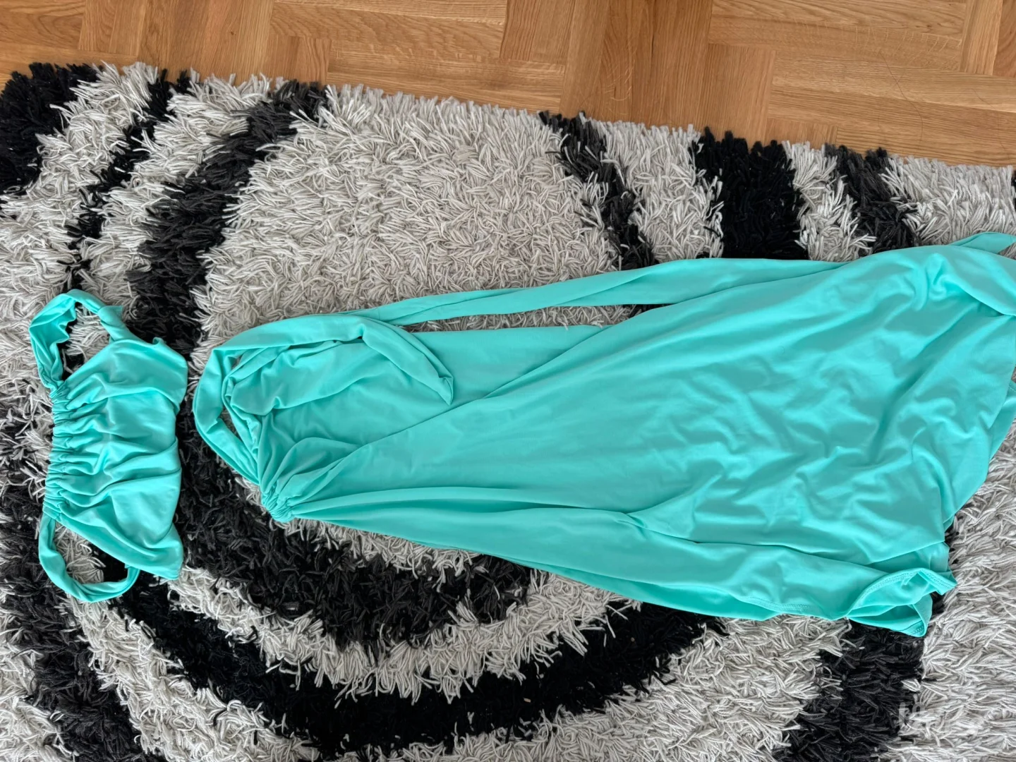 Mint komplet, suknja i top